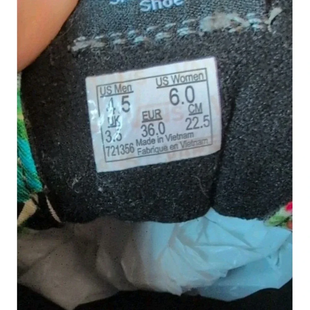Vans high top product pair